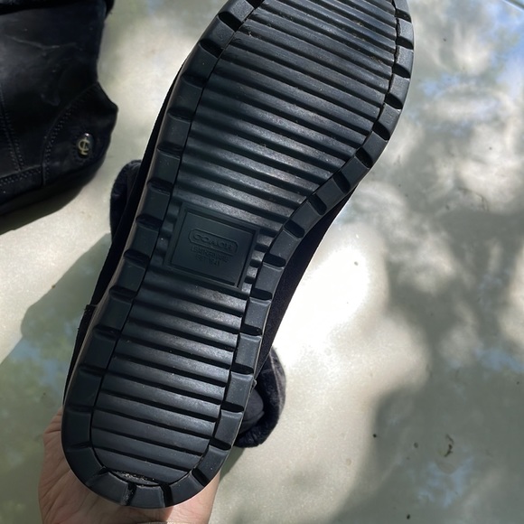 Great boots super cute and comfy! Genuine Coach black boots size 8.5 women’s - Picture 3 of 4